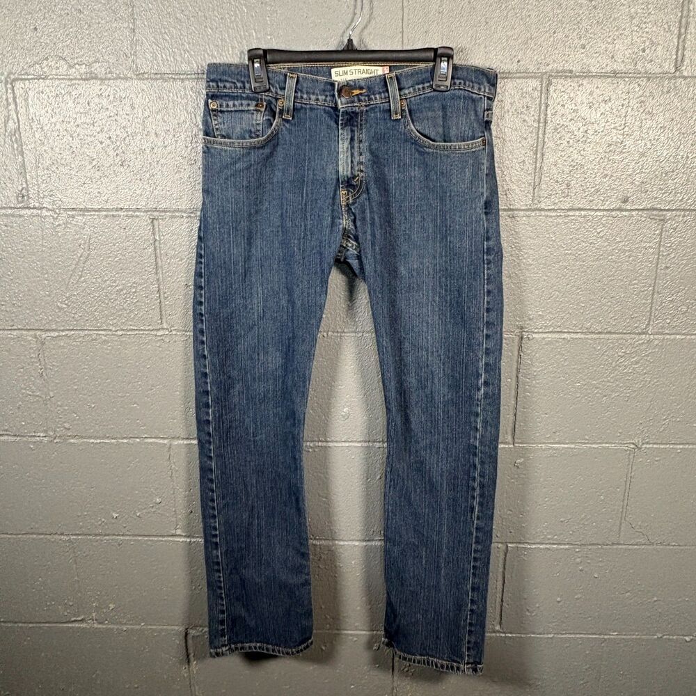 Levi's 514 Jeans Men's 32x32 Slim Straight Leg Blue Denim Medium Wash
